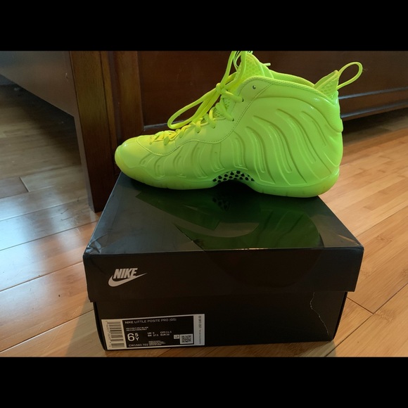 Nike Foams 6.5 lime green - Picture 3 of 5